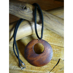 PENDENTIF EN BOIS